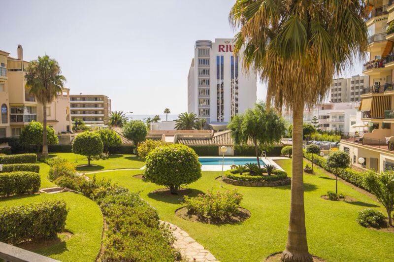 Apartment Erisa ตอร์เรโมลิโนส ภายนอก รูปภาพ